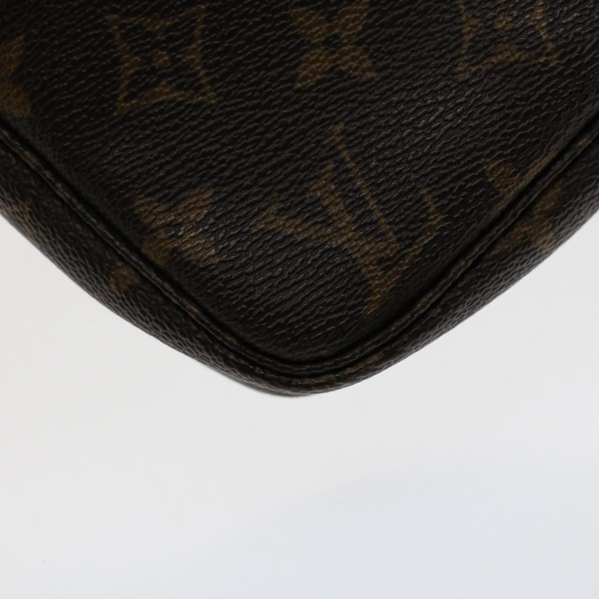 LOUIS VUITTON Monogram Pochette Accessoires Pouch M51980 LV Auth 49504