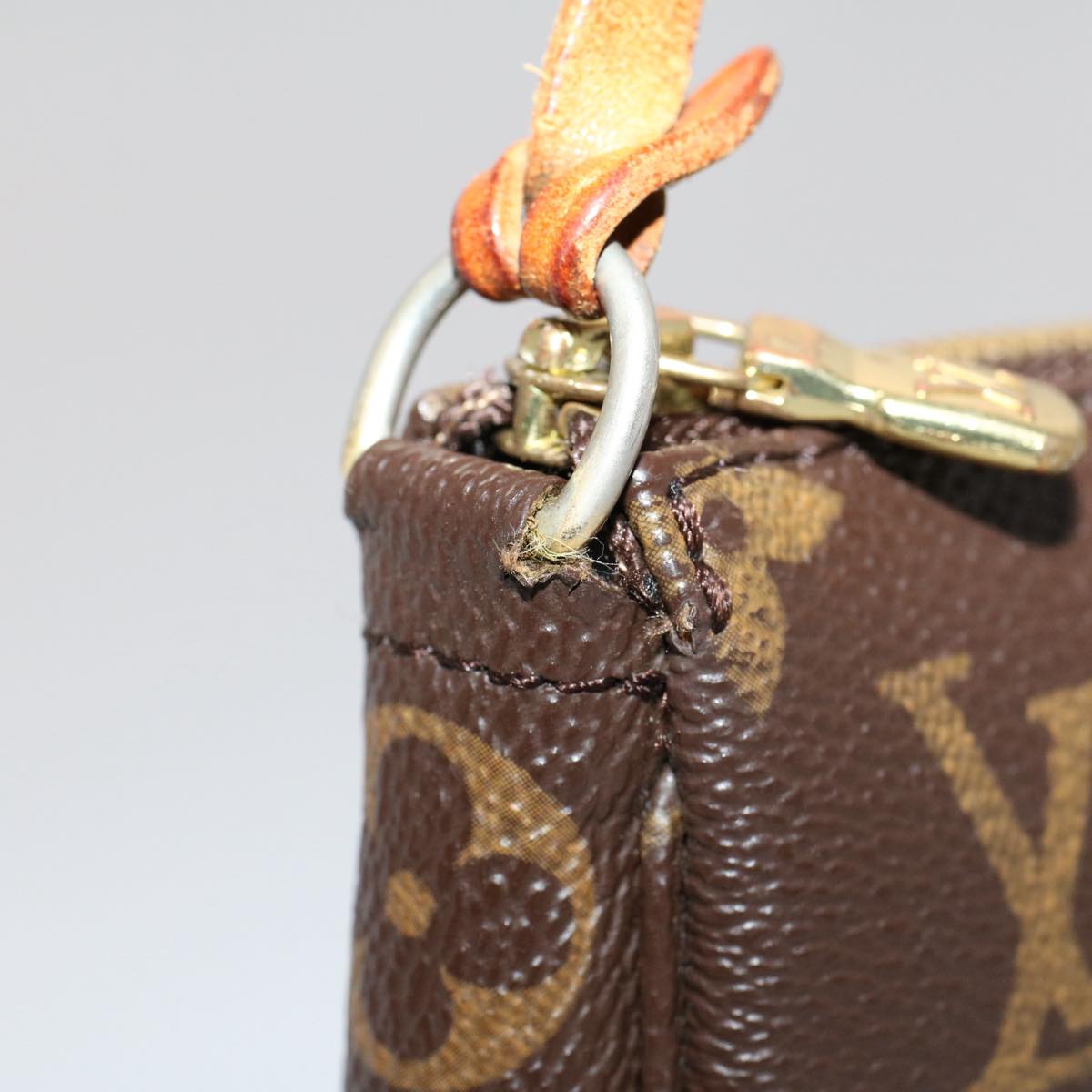 LOUIS VUITTON Monogram Pochette Accessoires Pouch M51980 LV Auth 49504