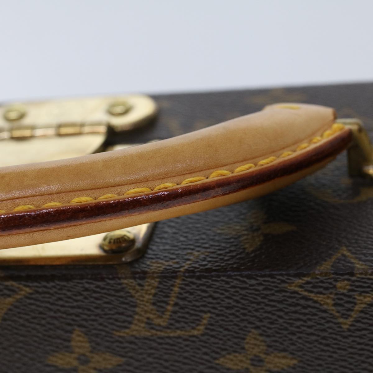 LOUIS VUITTON Monogram Boite Bijou Trunk M47120 LV Auth 49667SV