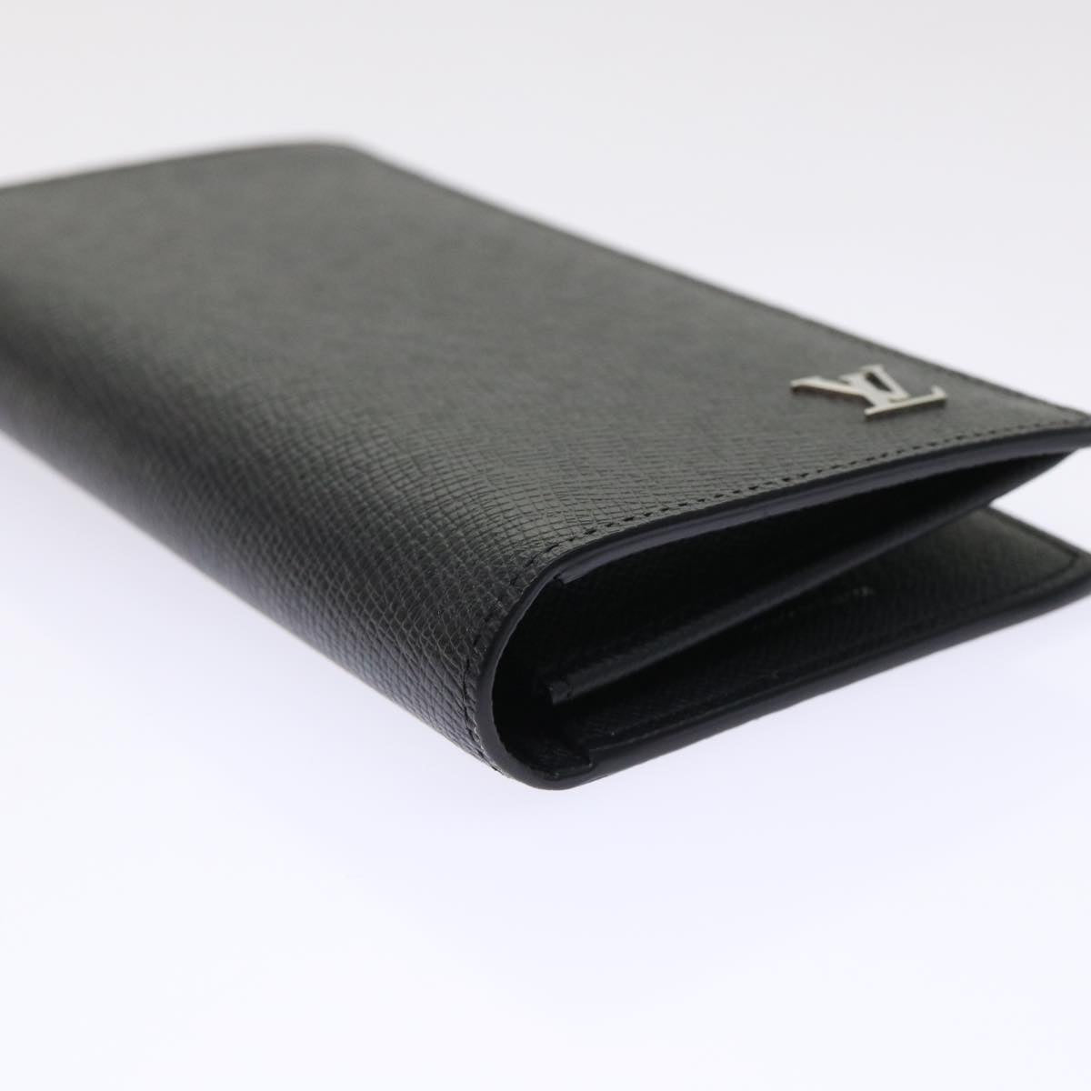 LOUIS VUITTON Taiga Leather Portefeuille Braza Wallet Noir M30285 LV Auth 49939A