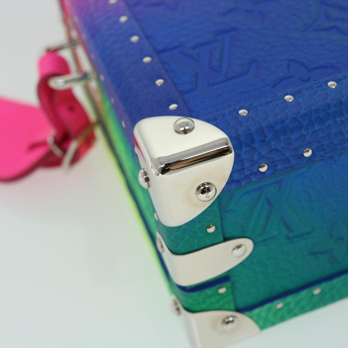 LOUIS VUITTON Monogram Illusion Soft Trunk Bag Multicolor M20476 LV Auth 52077SM