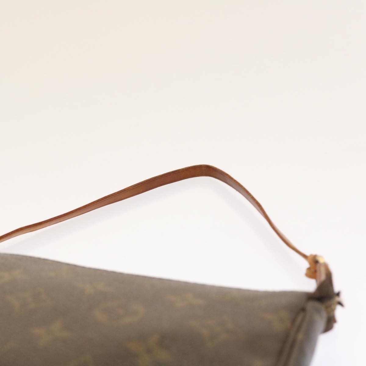 LOUIS VUITTON Monogram Pochette Accessoires Pouch M51980 LV Auth 52603