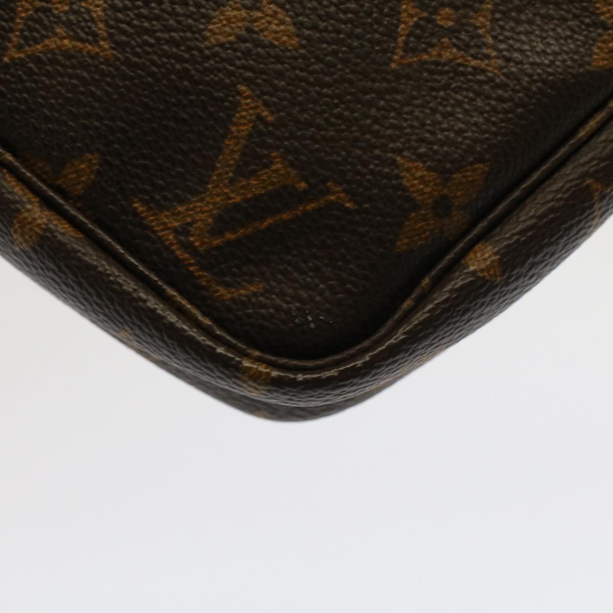 LOUIS VUITTON Monogram Pochette Accessoires Pouch M51980 LV Auth 52824