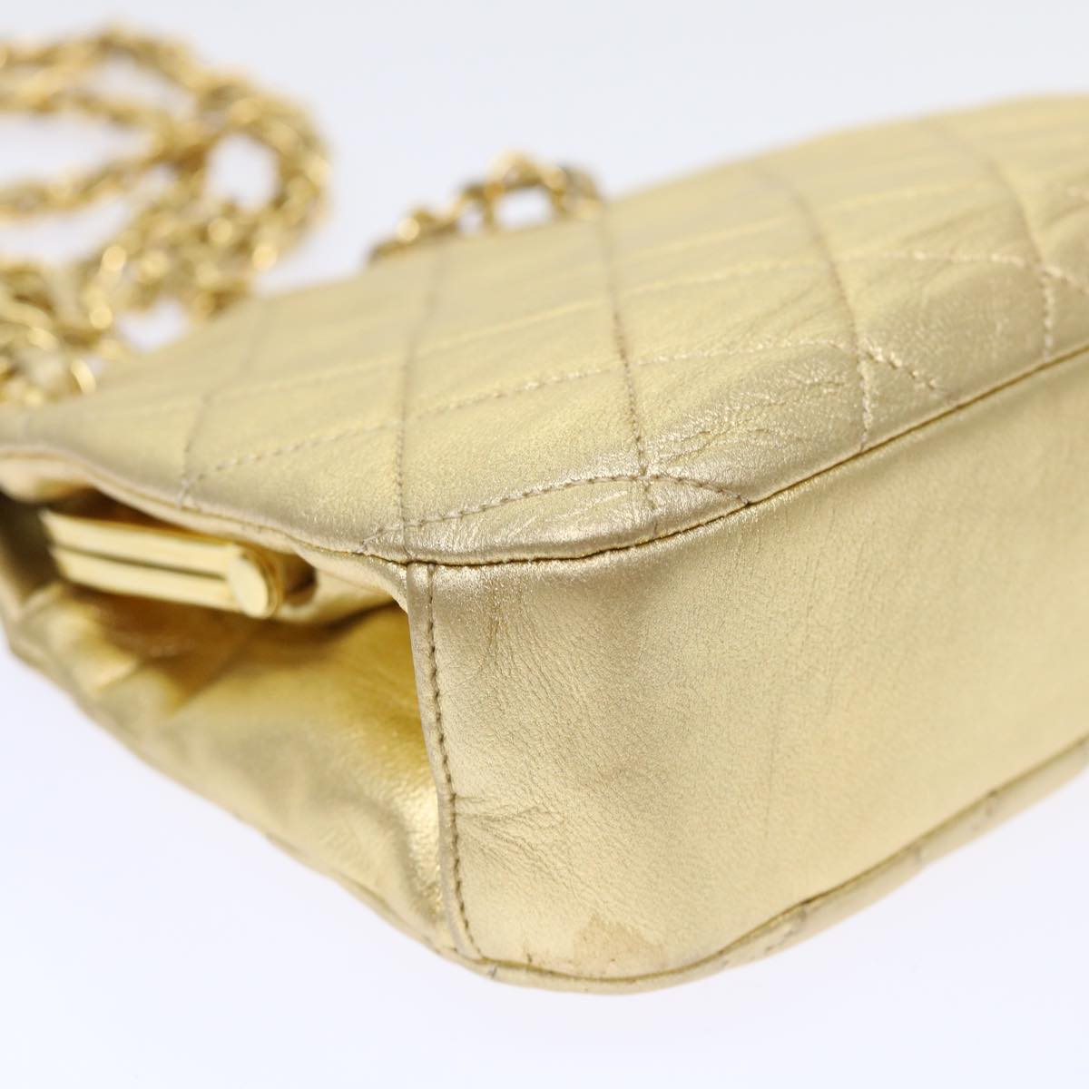CHANEL Matelasse Chain Shoulder Bag Leather Gold CC Auth 53015SAM