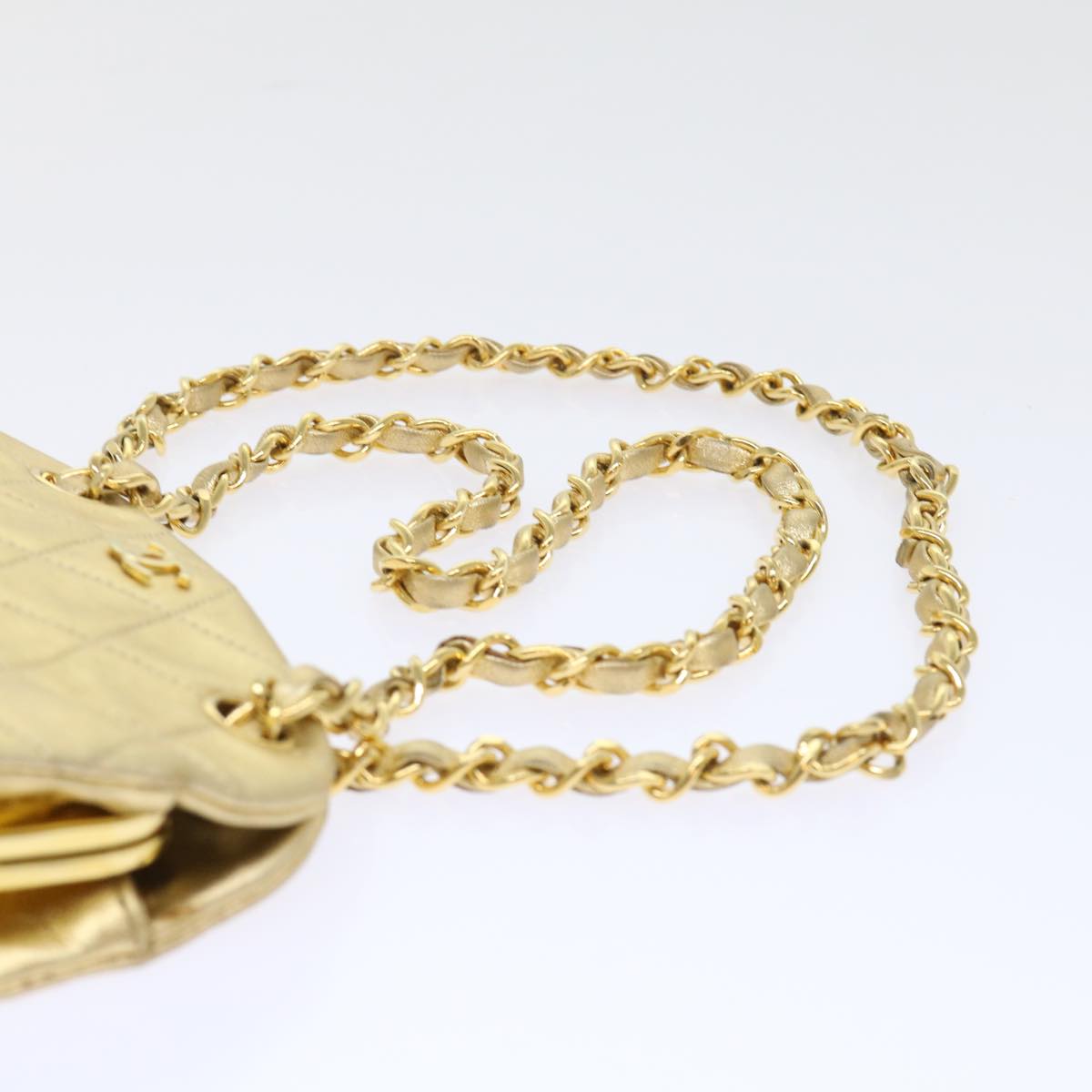 CHANEL Matelasse Chain Shoulder Bag Leather Gold CC Auth 53015SAM