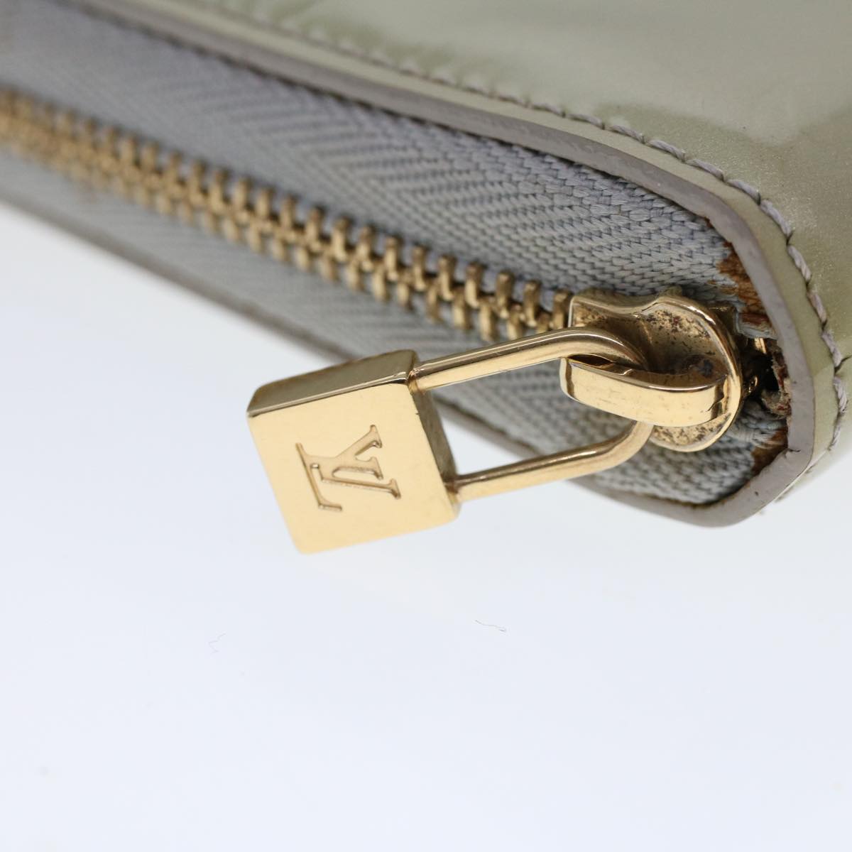 LOUIS VUITTON Monogram Vernis Bloom Wallet Gris M91044 LV Auth 53059