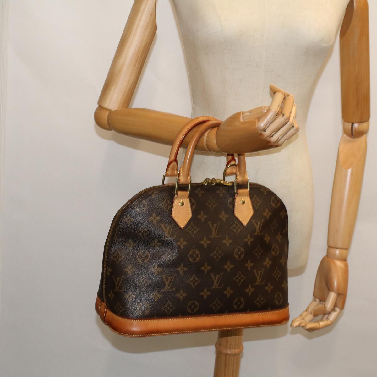 LOUIS VUITTON Monogram Alma Hand Bag M51130 LV Auth 53187