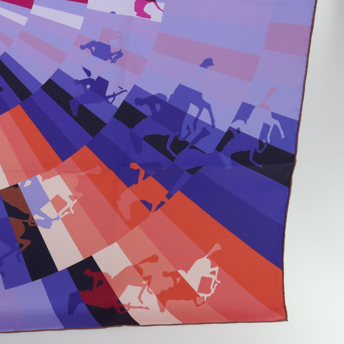 HERMES Carre 90 GALOP CHROMATIQUE Scarf Silk Purple Orange Multicolor Auth 53286