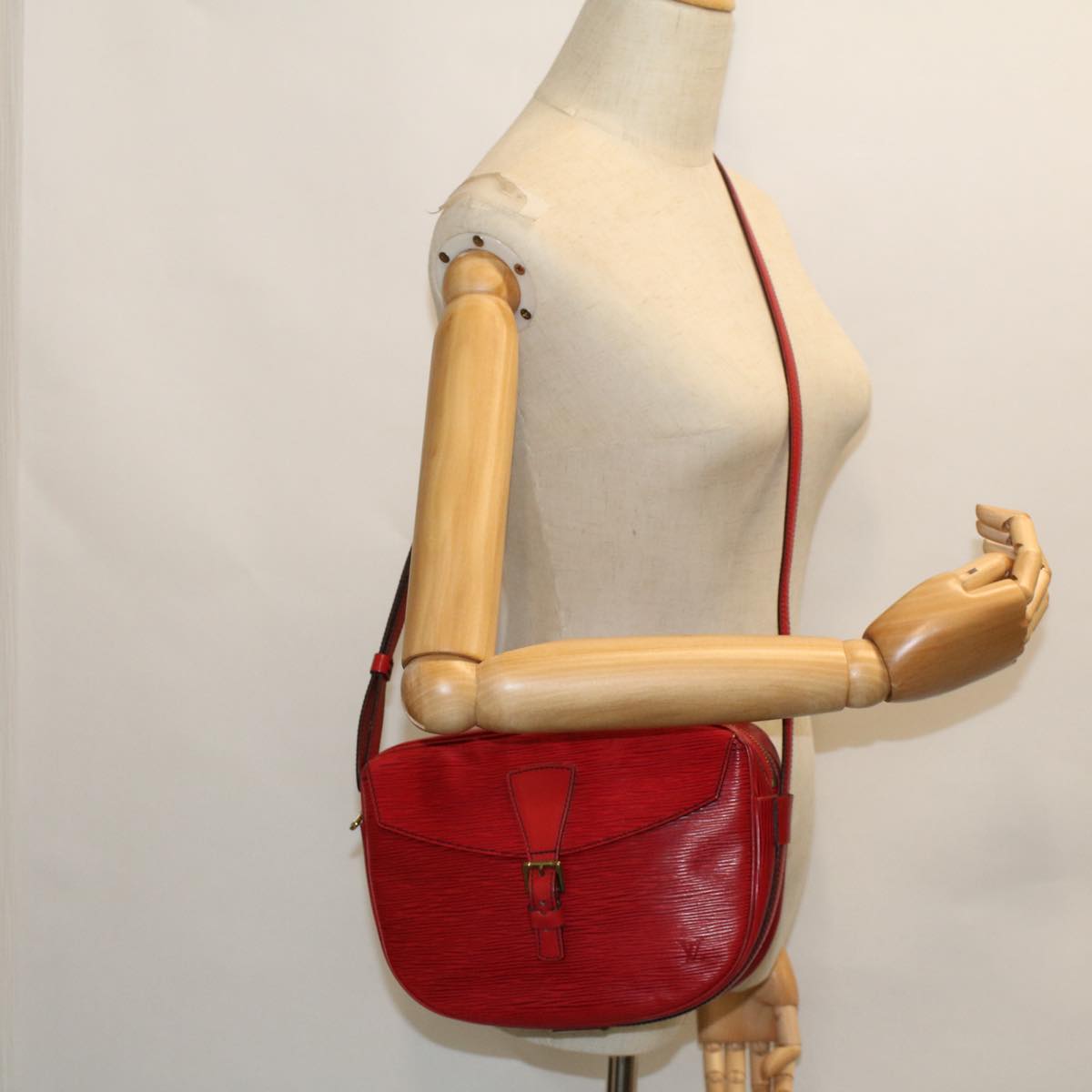 LOUIS VUITTON Epi Jeune Fille Shoulder Bag Red M52157 LV Auth 53520