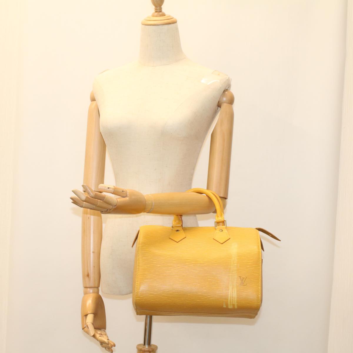 LOUIS VUITTON Epi Speedy 25 Hand Bag Tassili Yellow M43019 LV Auth 53602