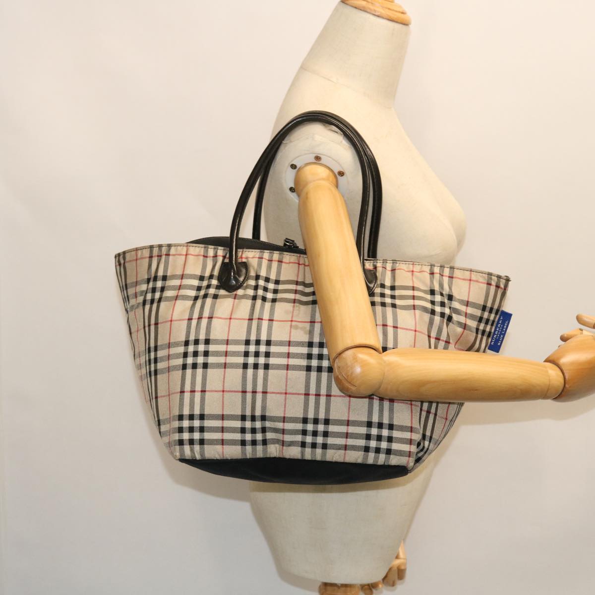 BURBERRY Nova Check Blue Label Hand Bag Nylon Leather Beige Black Auth 53723