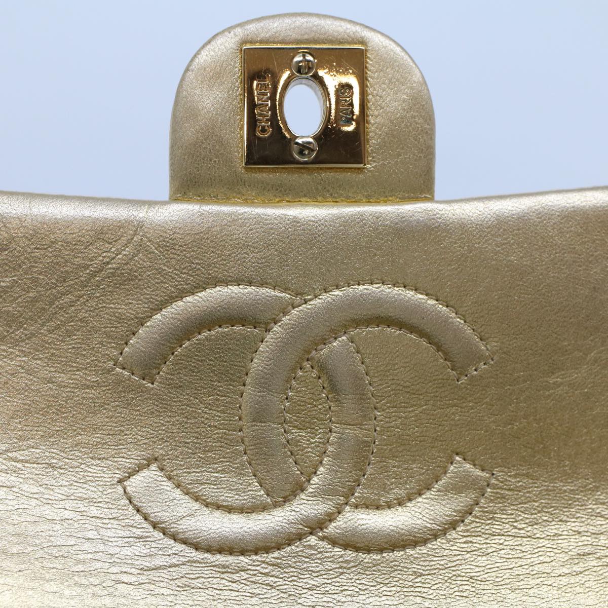 CHANEL Matelasse 17 Turn Lock Chain Shoulder Bag Lamb Skin Gold CC Auth 53752SA