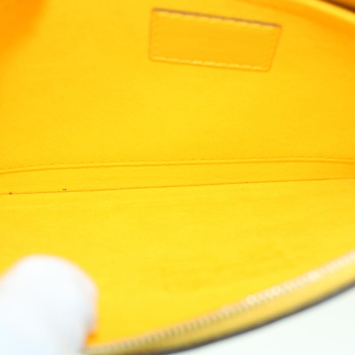 LOUIS VUITTON Epi Neverfull MM Pouch Pouch Yellow Mimosa LV Auth 53875