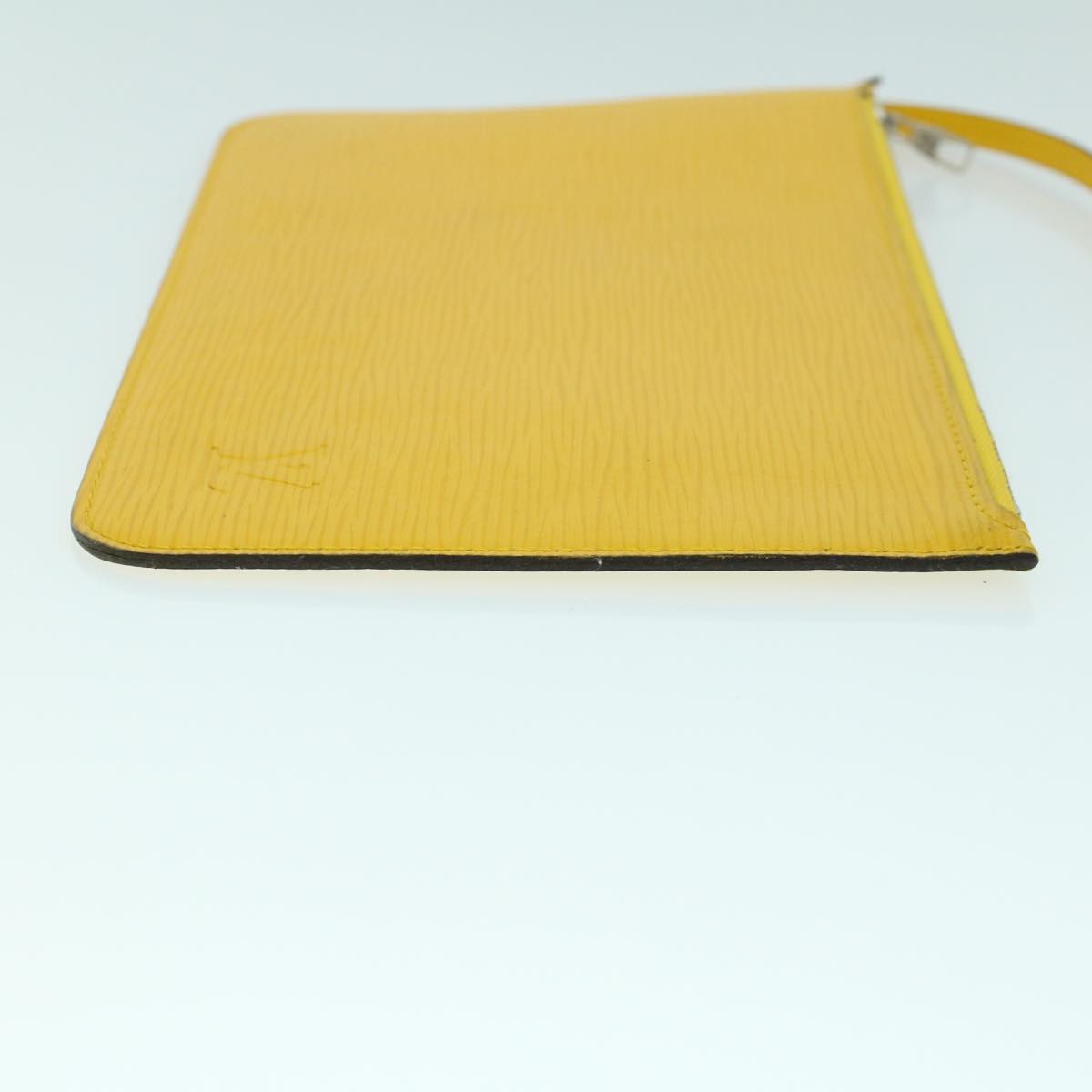 LOUIS VUITTON Epi Neverfull MM Pouch Pouch Yellow Mimosa LV Auth 53875