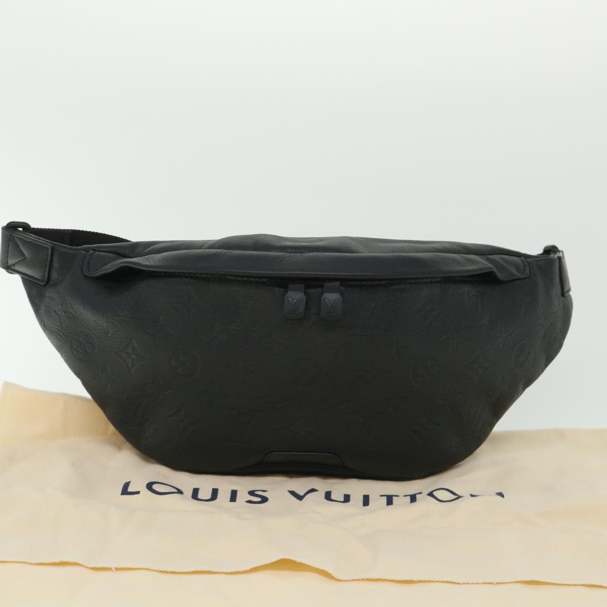 LOUIS VUITTON Monogram Shadow Discovery Bum Bag PM Body Bag M46036 Auth 54173A