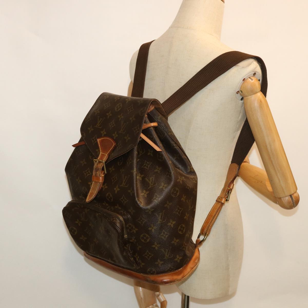 LOUIS VUITTON Monogram Montsouris GM Backpack M51135 LV Auth 54661