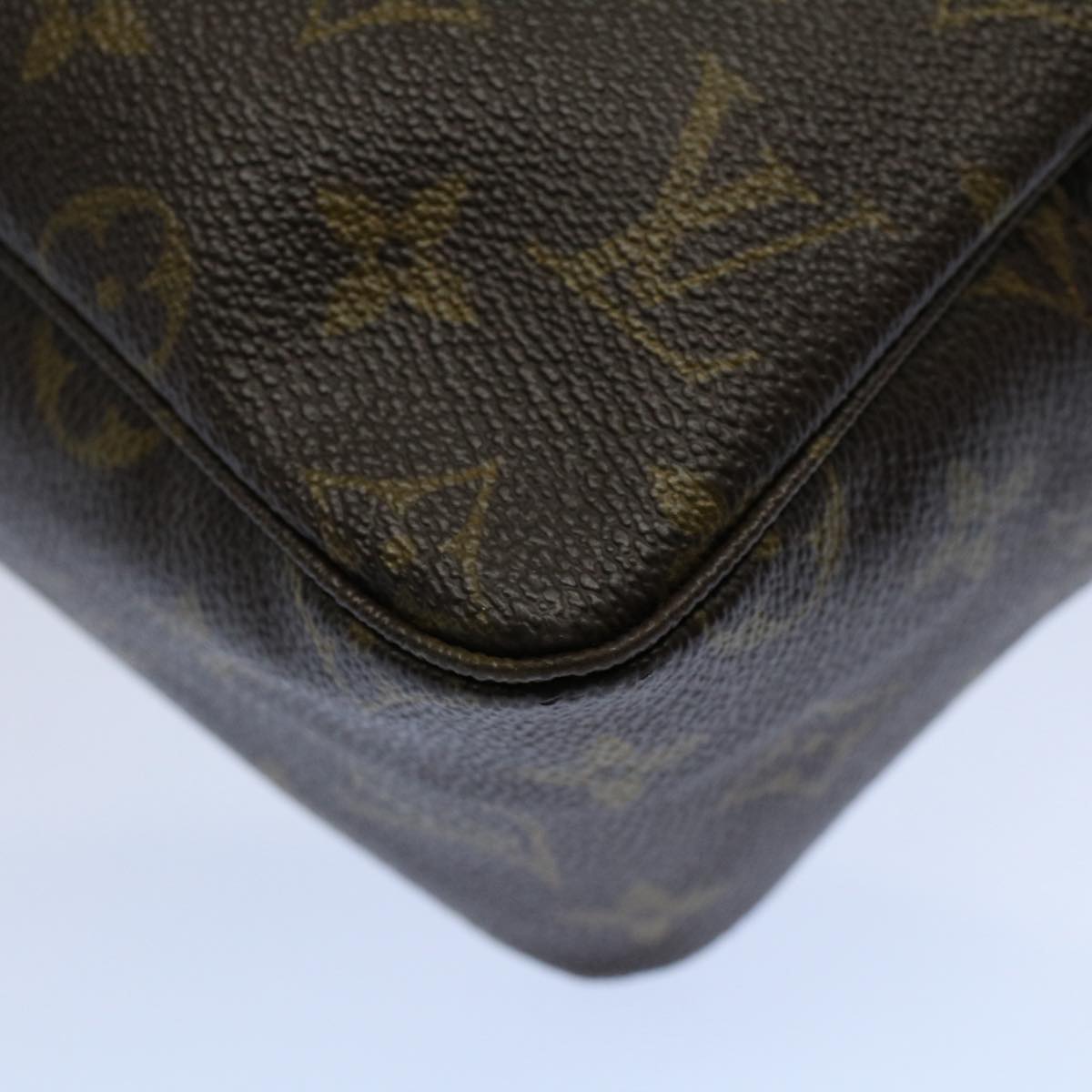 LOUIS VUITTON Monogram Trousse Toilette 28 Clutch Bag M47522 LV Auth 54924