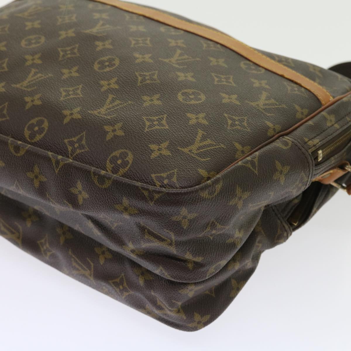 LOUIS VUITTON Monogram Reporter GM Shoulder Bag M45252 LV Auth 55480