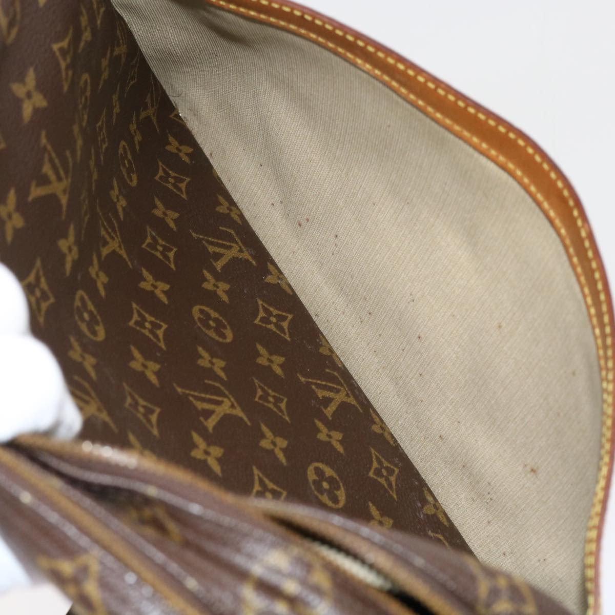 LOUIS VUITTON Monogram Reporter GM Shoulder Bag M45252 LV Auth 55480