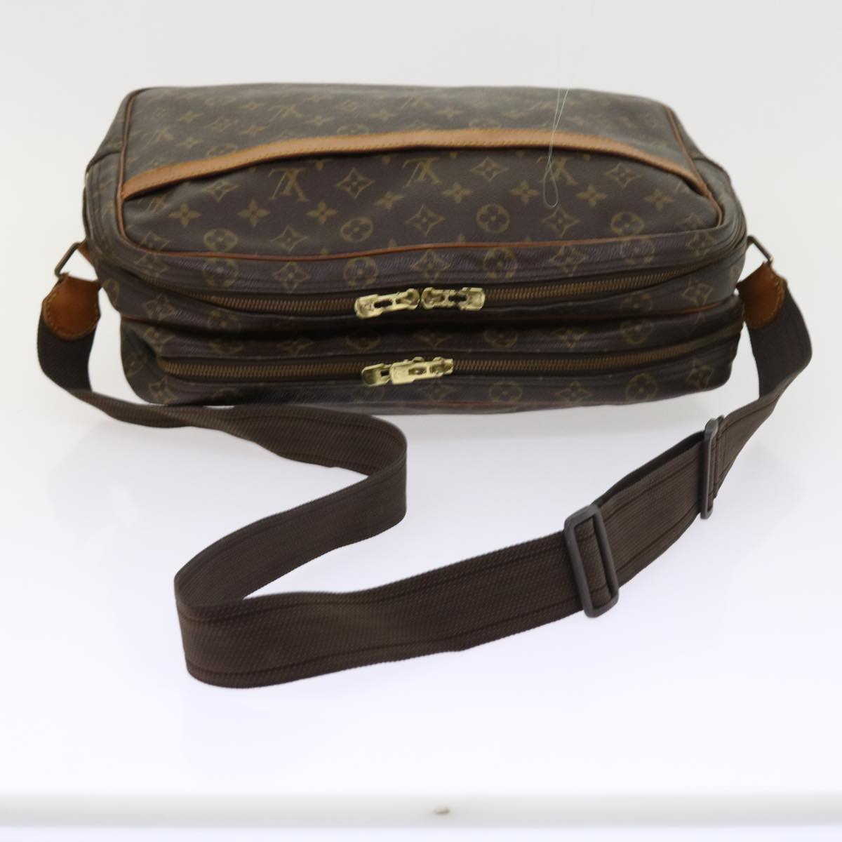 LOUIS VUITTON Monogram Reporter GM Shoulder Bag M45252 LV Auth 55480