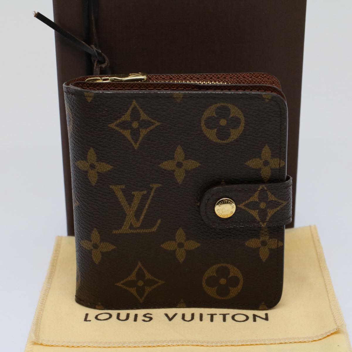 LOUIS VUITTON Monogram Compact Zip Wallet M61667 LV Auth 55620A