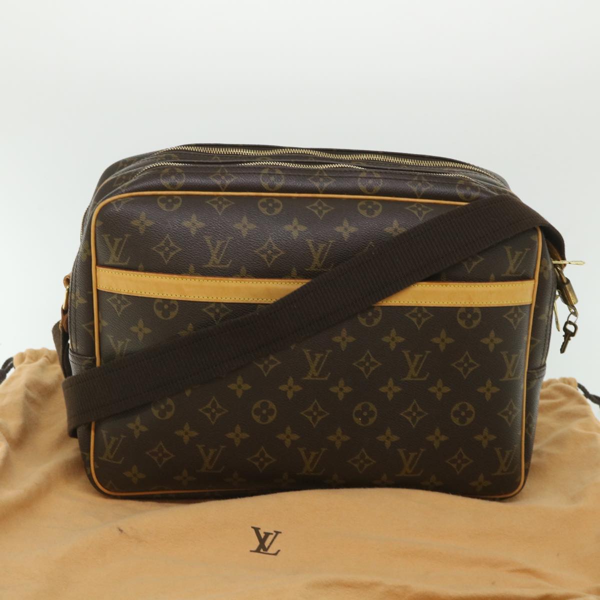 LOUIS VUITTON Monogram Reporter GM Shoulder Bag M45252 LV Auth 55635