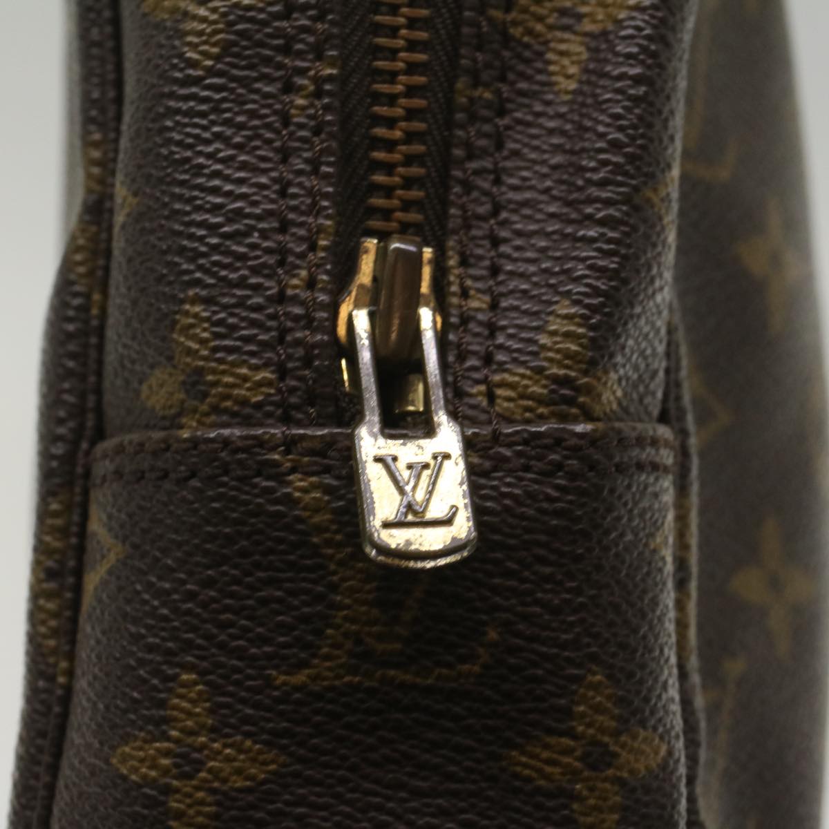 LOUIS VUITTON Monogram Trousse Toilette 28 Clutch Bag M47522 LV Auth 55785