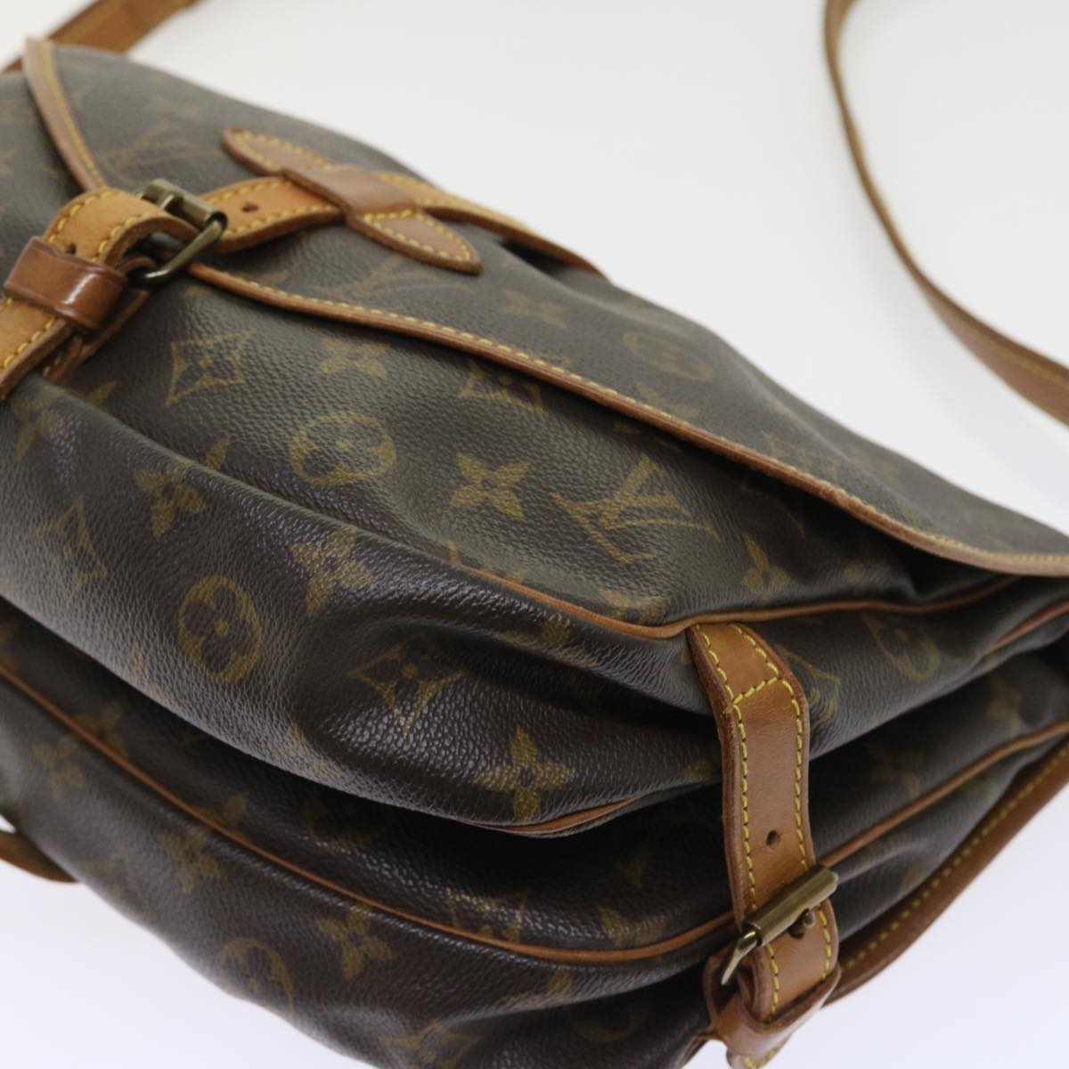 LOUIS VUITTON Monogram Saumur 30 Shoulder Bag M42256 LV Auth 55952