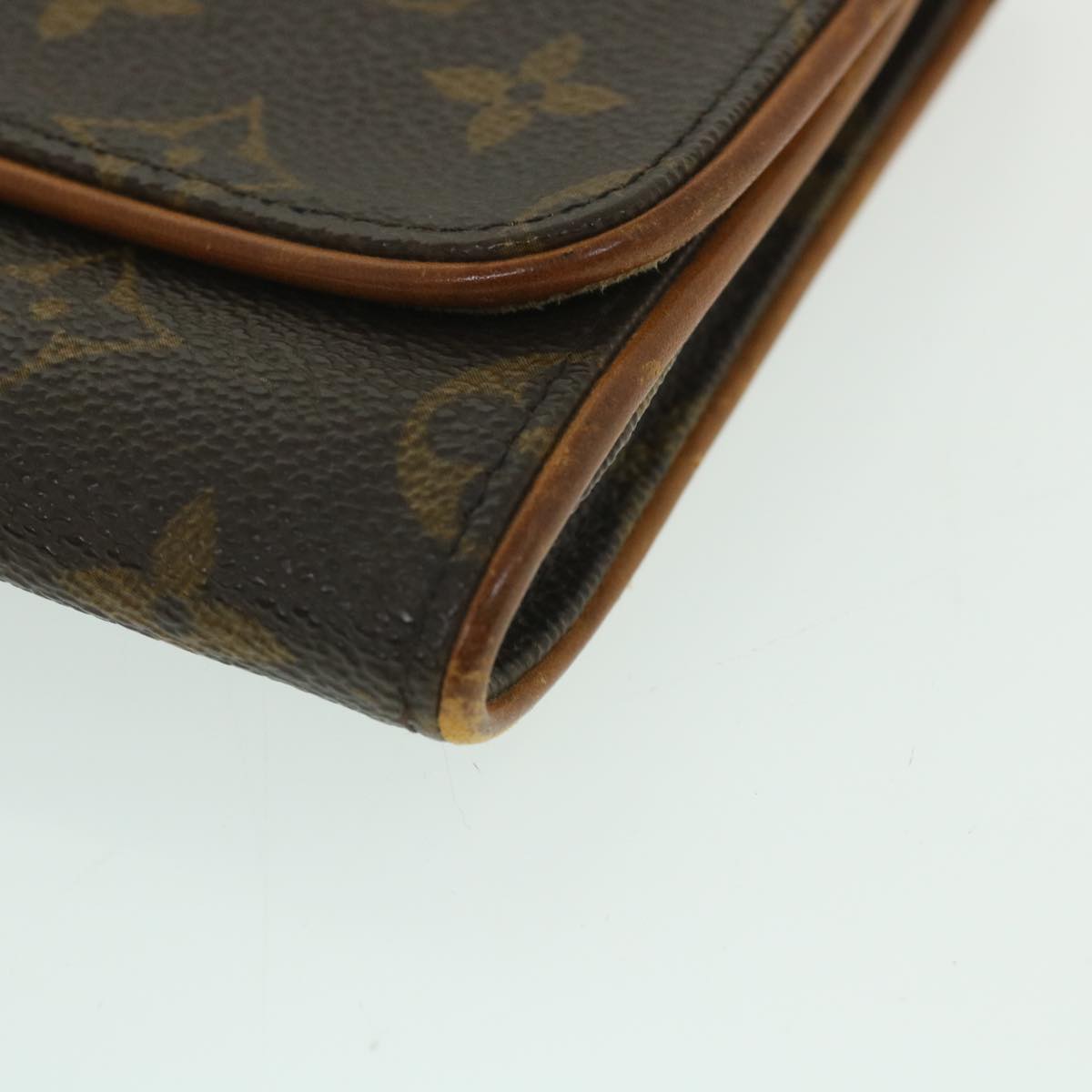 LOUIS VUITTON Monogram Pochette Twin GM Shoulder Bag M51852 LV Auth 56096