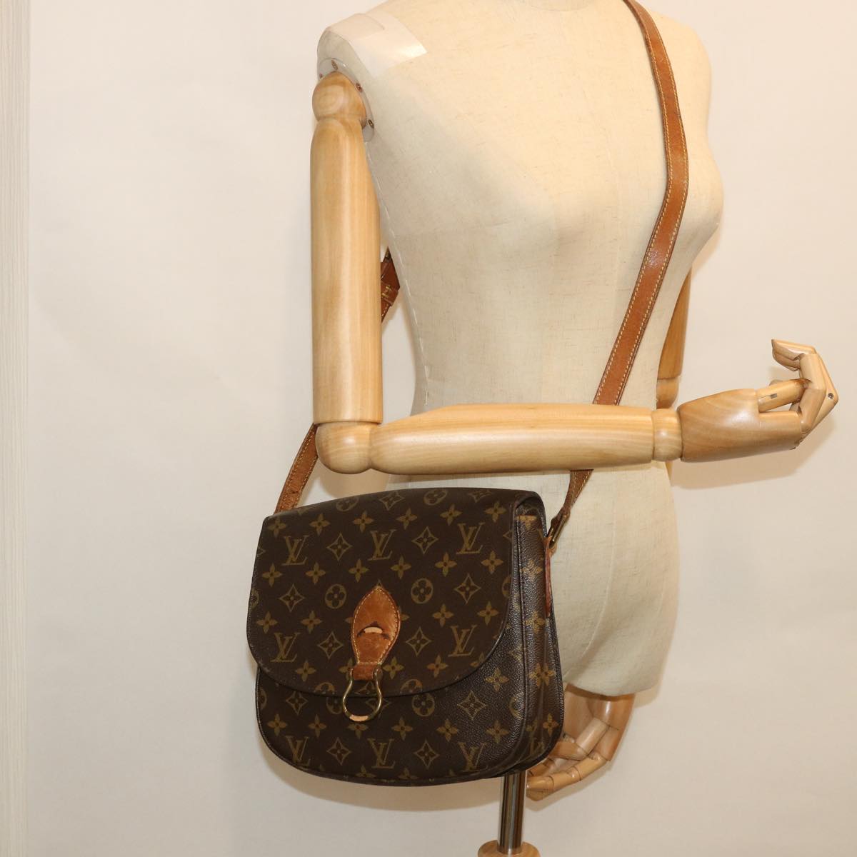 LOUIS VUITTON Monogram Saint Cloud GM Shoulder Bag M51242 LV Auth 56207