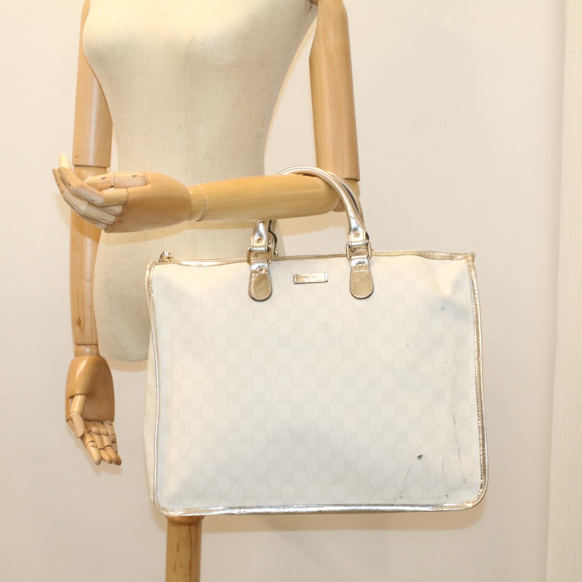 GUCCI GG Supreme Hand Bag PVC Leather White 189899 Auth 56294