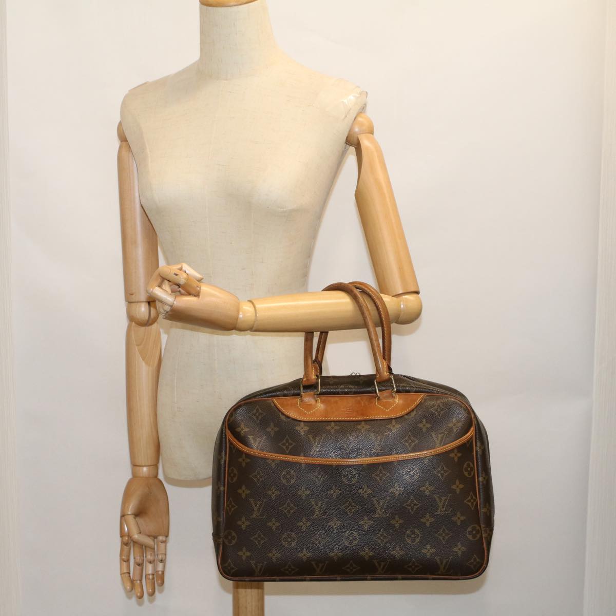 LOUIS VUITTON Monogram Deauville Hand Bag M47270 LV Auth 56497