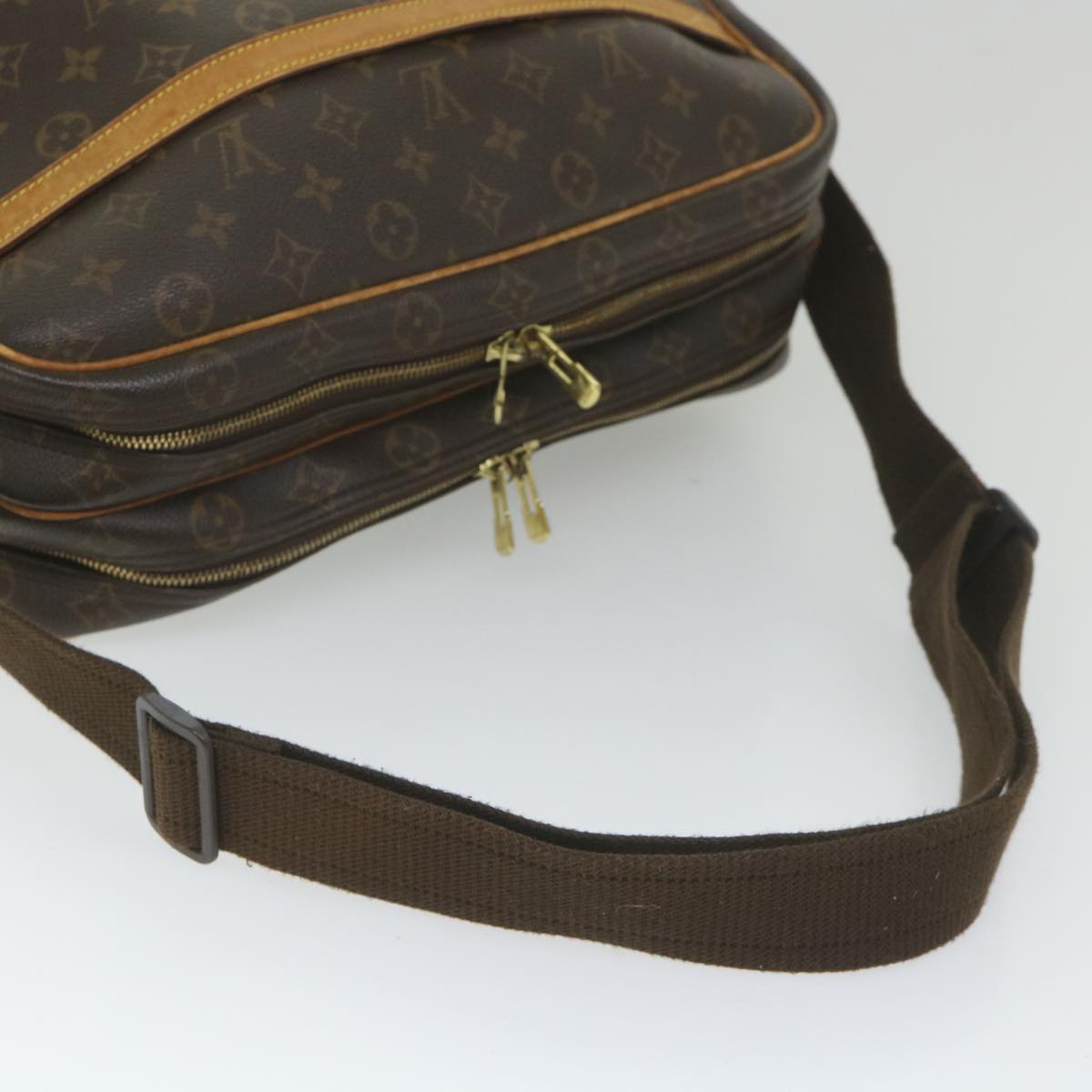 LOUIS VUITTON Monogram Reporter GM Shoulder Bag M45252 LV Auth 56498