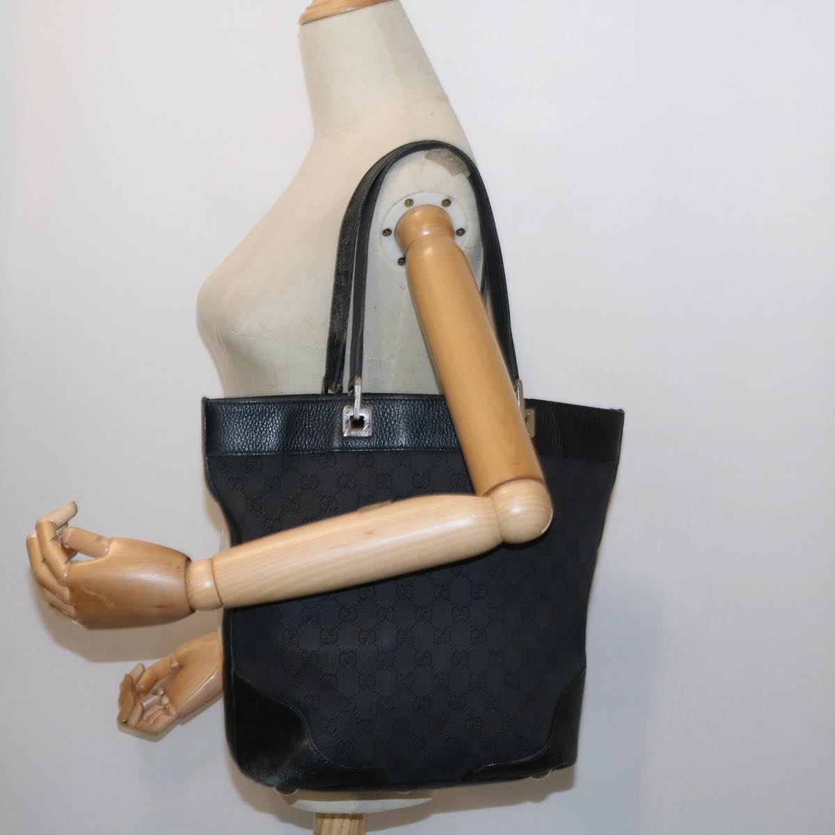 GUCCI GG Canvas Tote Bag Black 272377 Auth 56568