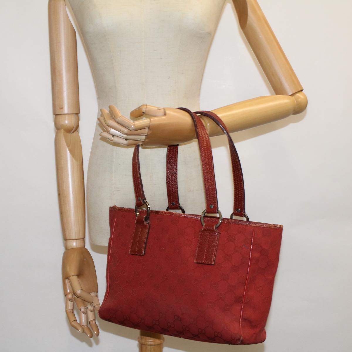 GUCCI GG Canvas Hand Bag Red 113019 Auth 56624