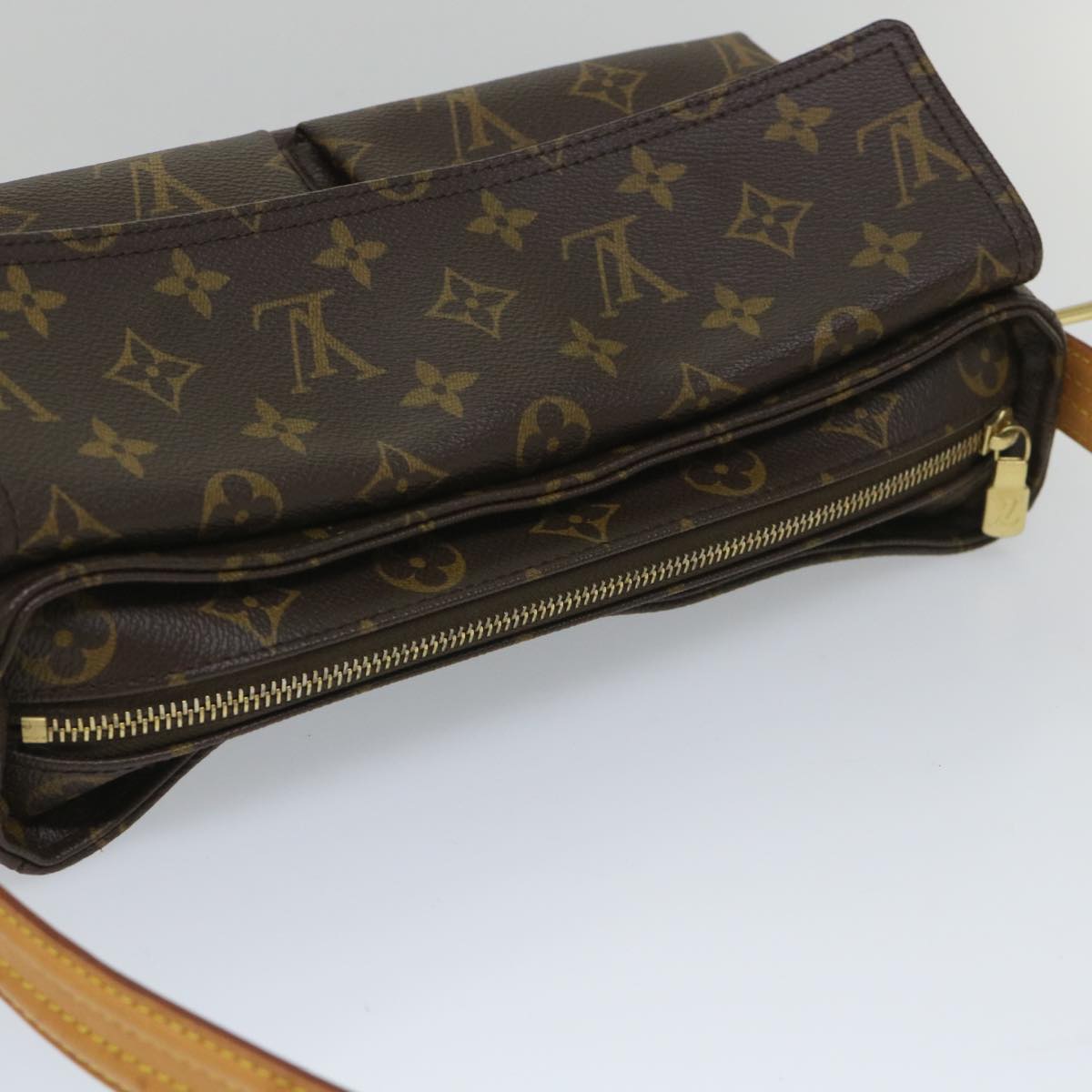 LOUIS VUITTON Monogram Viva Cite MM Shoulder Bag M51164 LV Auth 56730