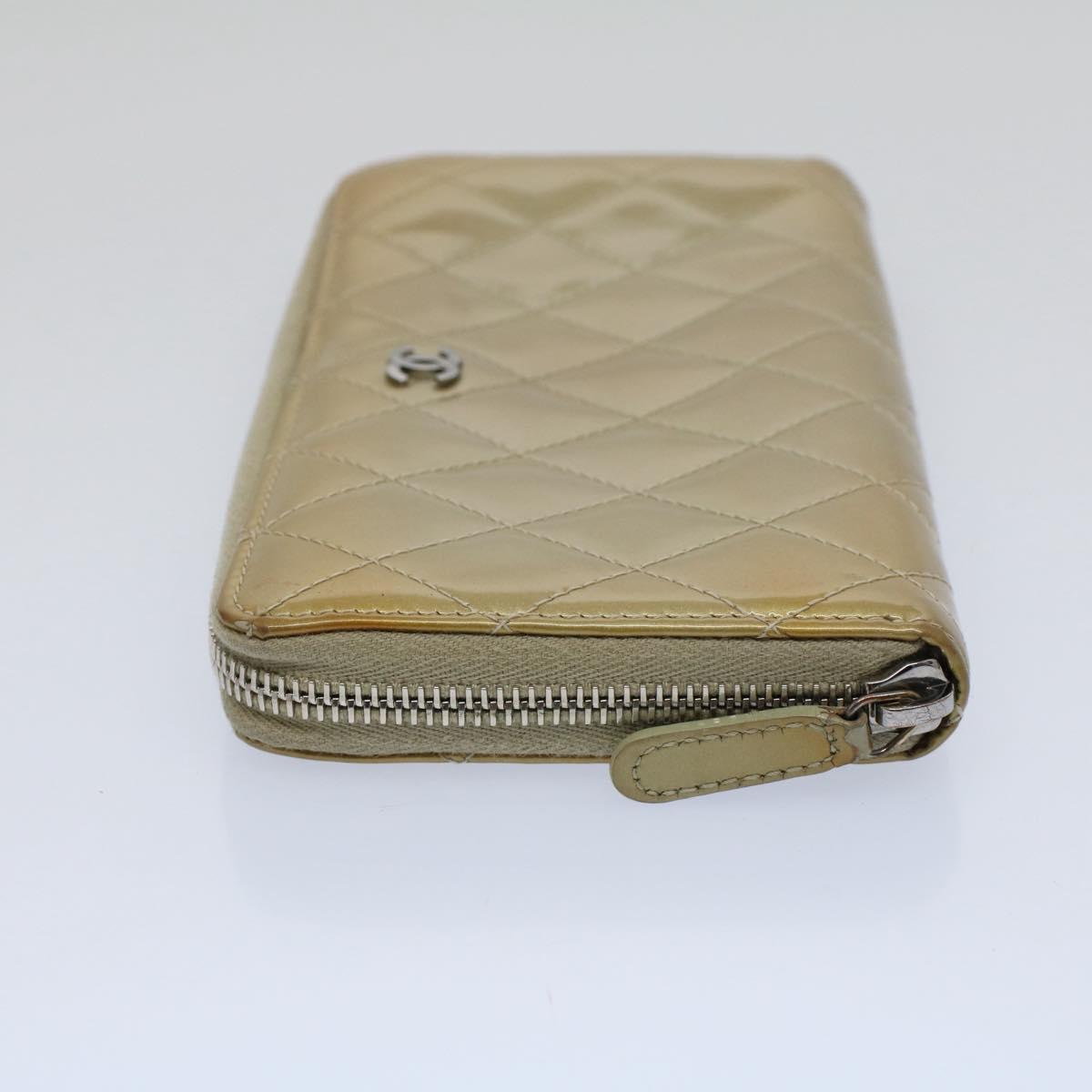 CHANEL Matelasse Long Wallet Patent leather Gold Tone CC Auth 57357