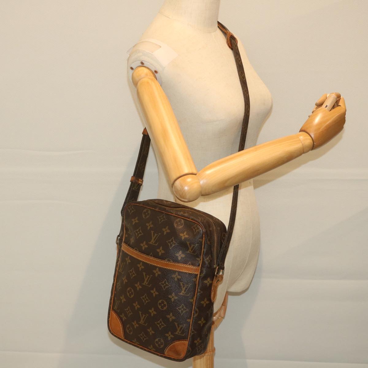 LOUIS VUITTON Monogram Danube MM Shoulder Bag M45264 LV Auth 57466