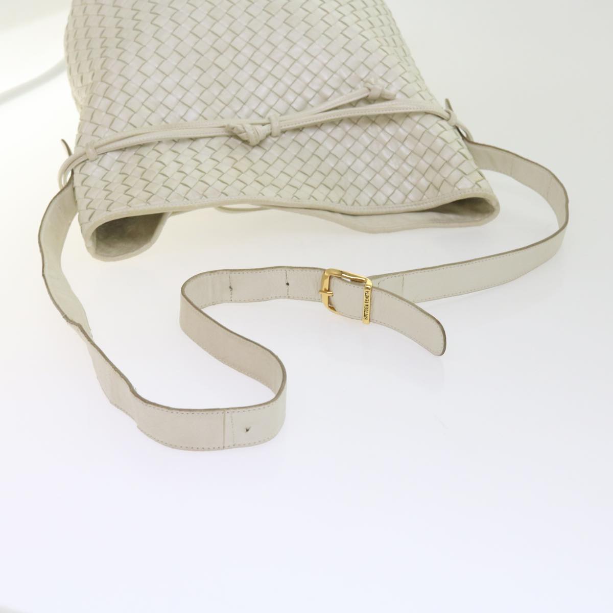 BOTTEGAVENETA INTRECCIATO Shoulder Bag Leather White Auth 57834