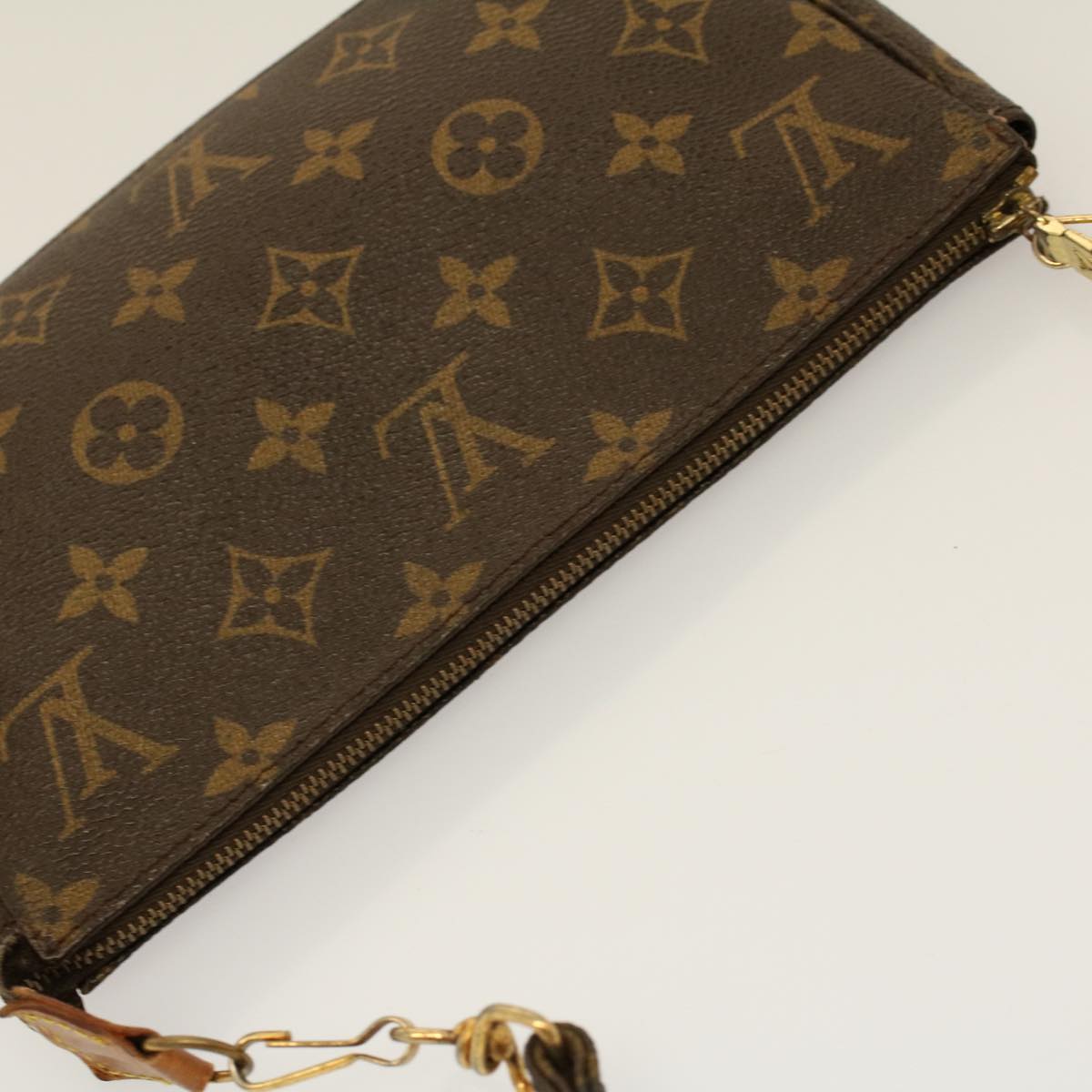 LOUIS VUITTON Monogram Pochette Accessoires Pouch M51980 LV Auth 57863