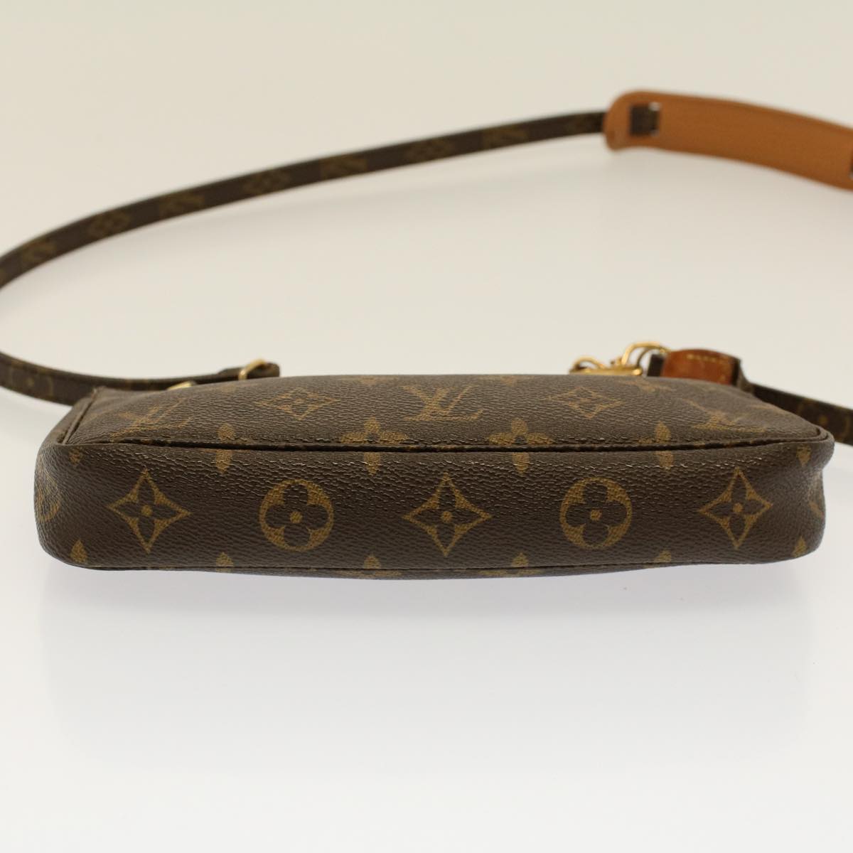 LOUIS VUITTON Monogram Pochette Accessoires Pouch M51980 LV Auth 57863