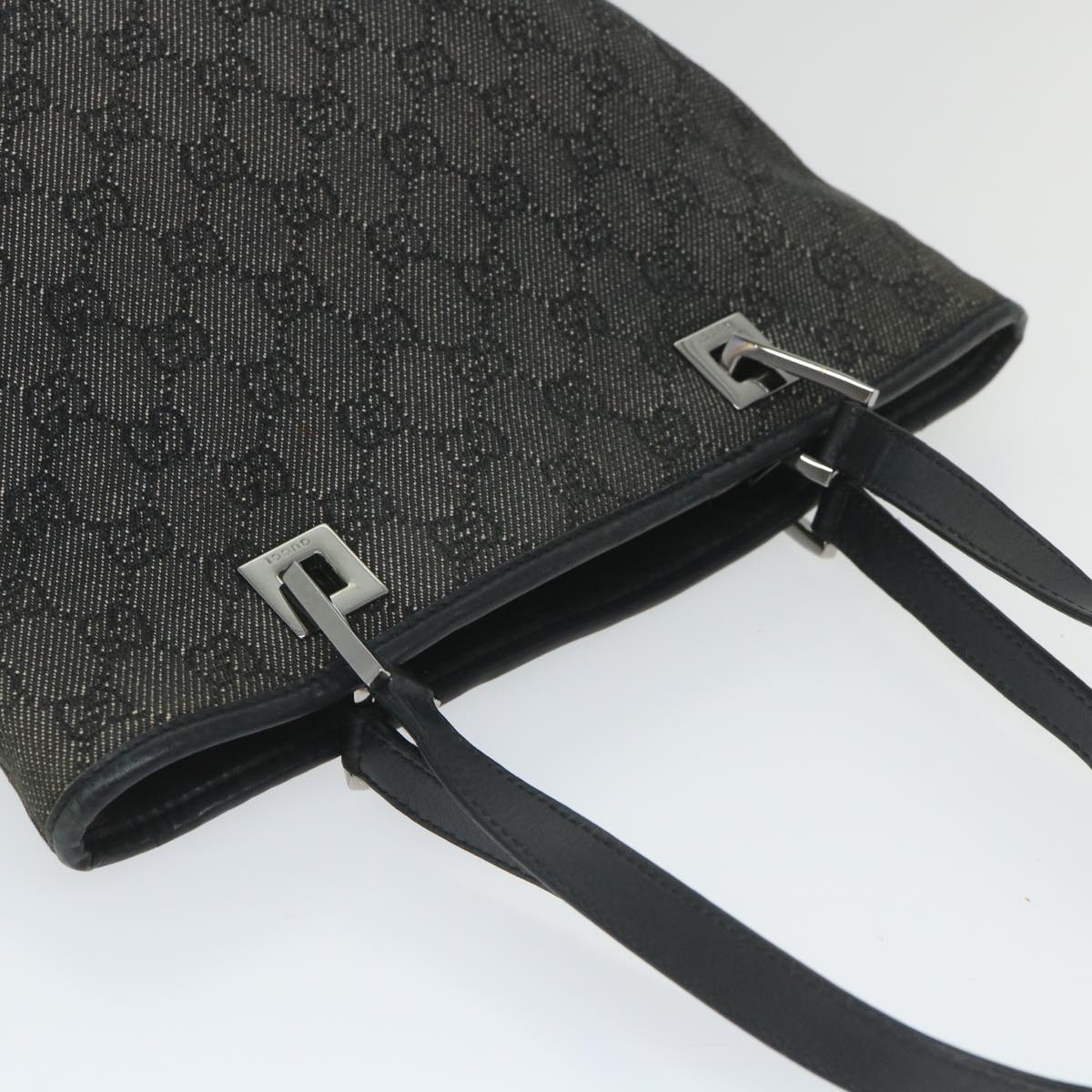 GUCCI GG Canvas Hand Bag Black 31244 Auth 58037