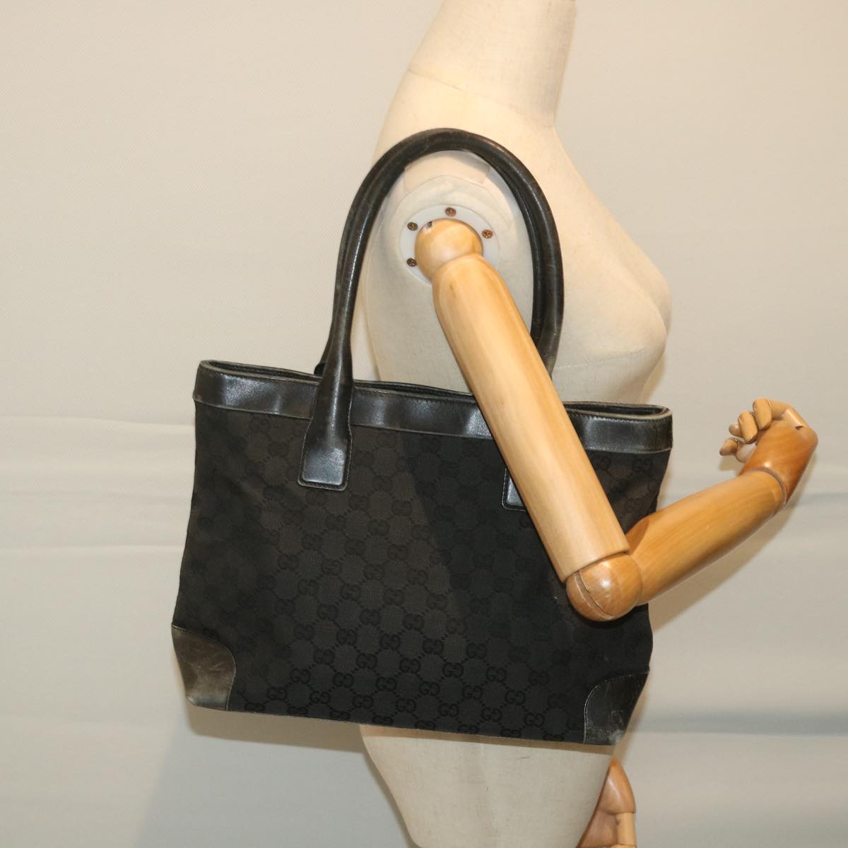 GUCCI GG Canvas Tote Bag Black 33890 Auth 58050