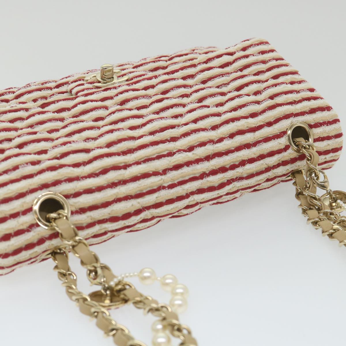 CHANEL Quilted Matelasse Chain Shoulder Bag Canvas Red Beige CC Auth 58343S