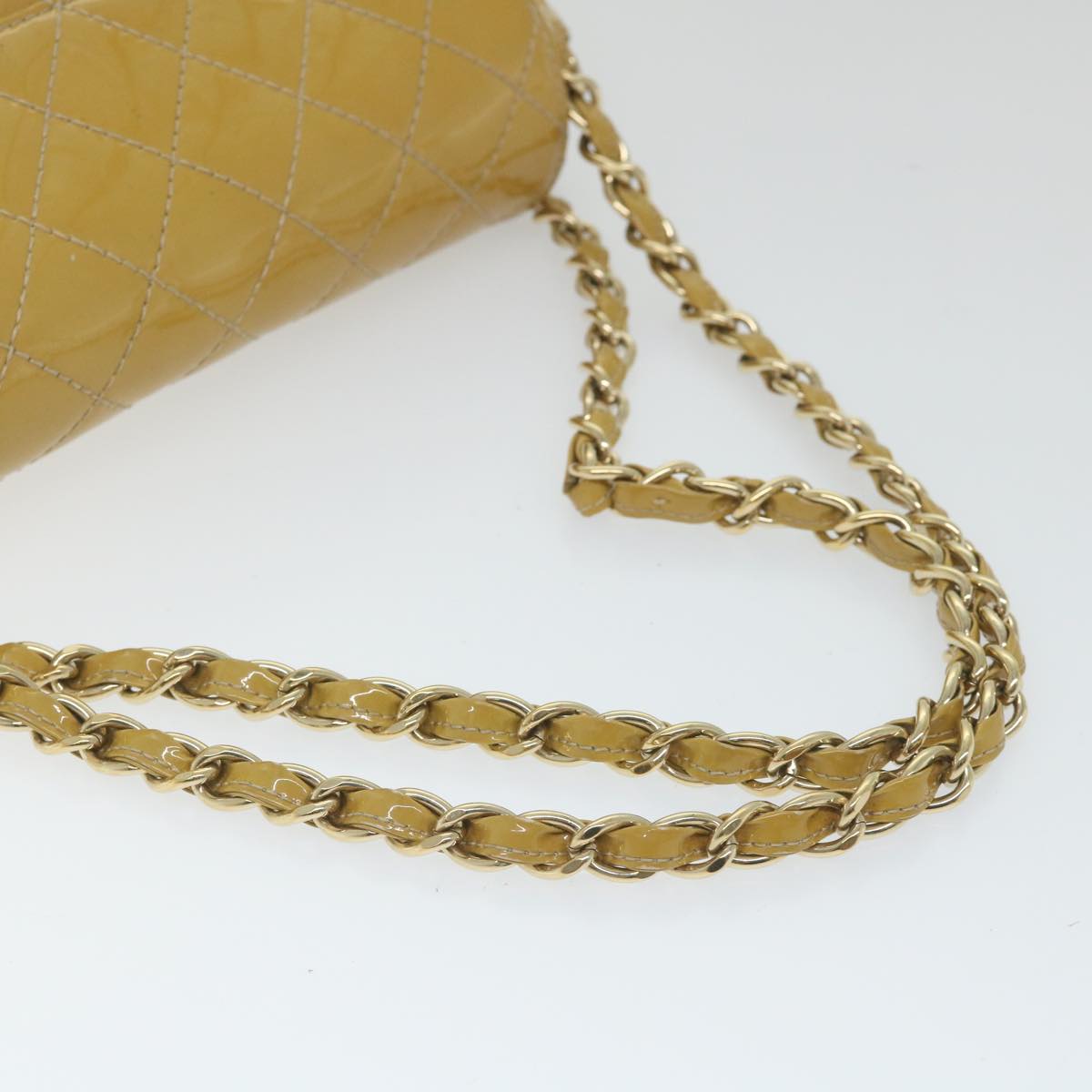 CHANEL Matelasse Chain Shoulder Bag Patent leather Yellow CC Auth 58350A