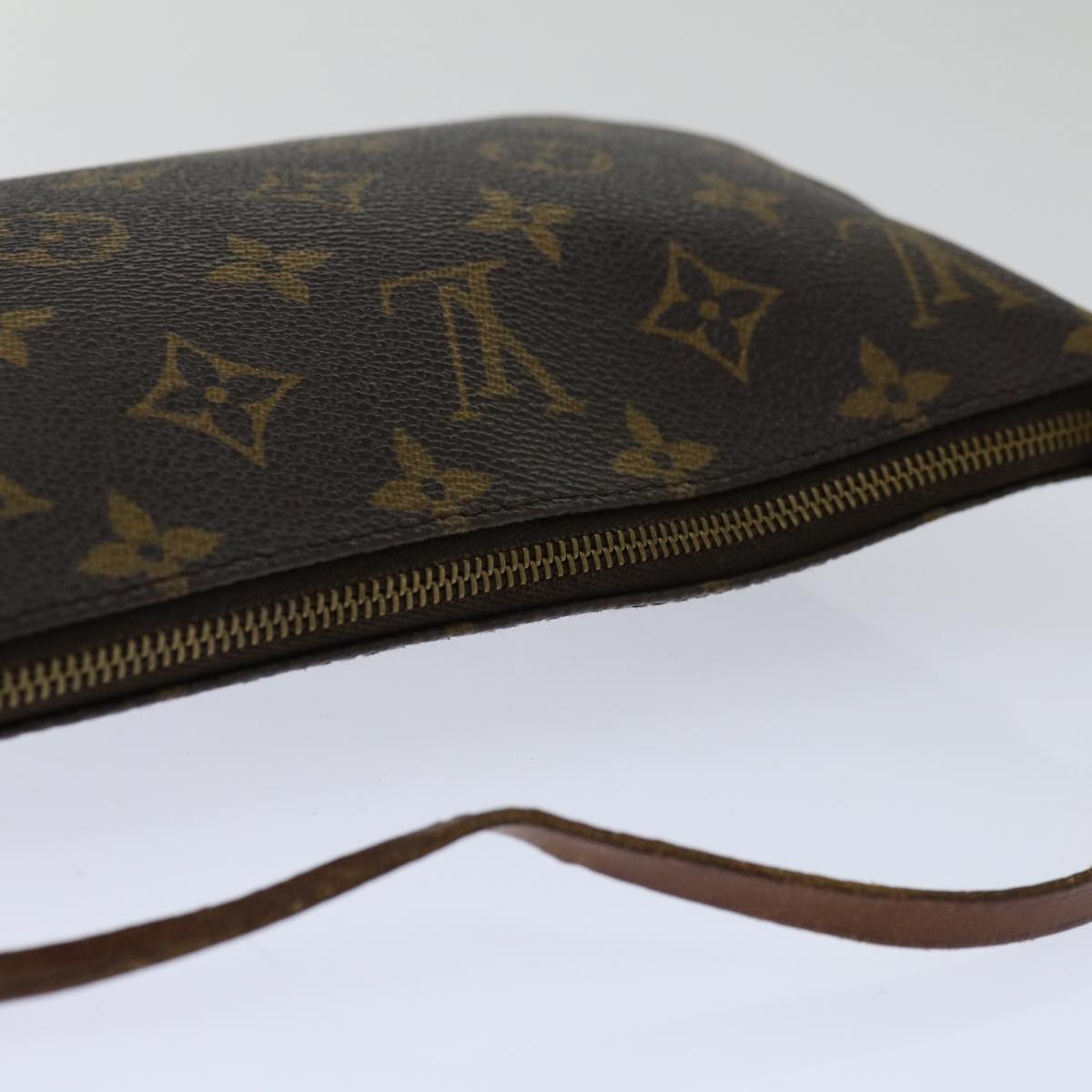 LOUIS VUITTON Monogram Pochette Accessoires Pouch M51980 LV Auth 58503