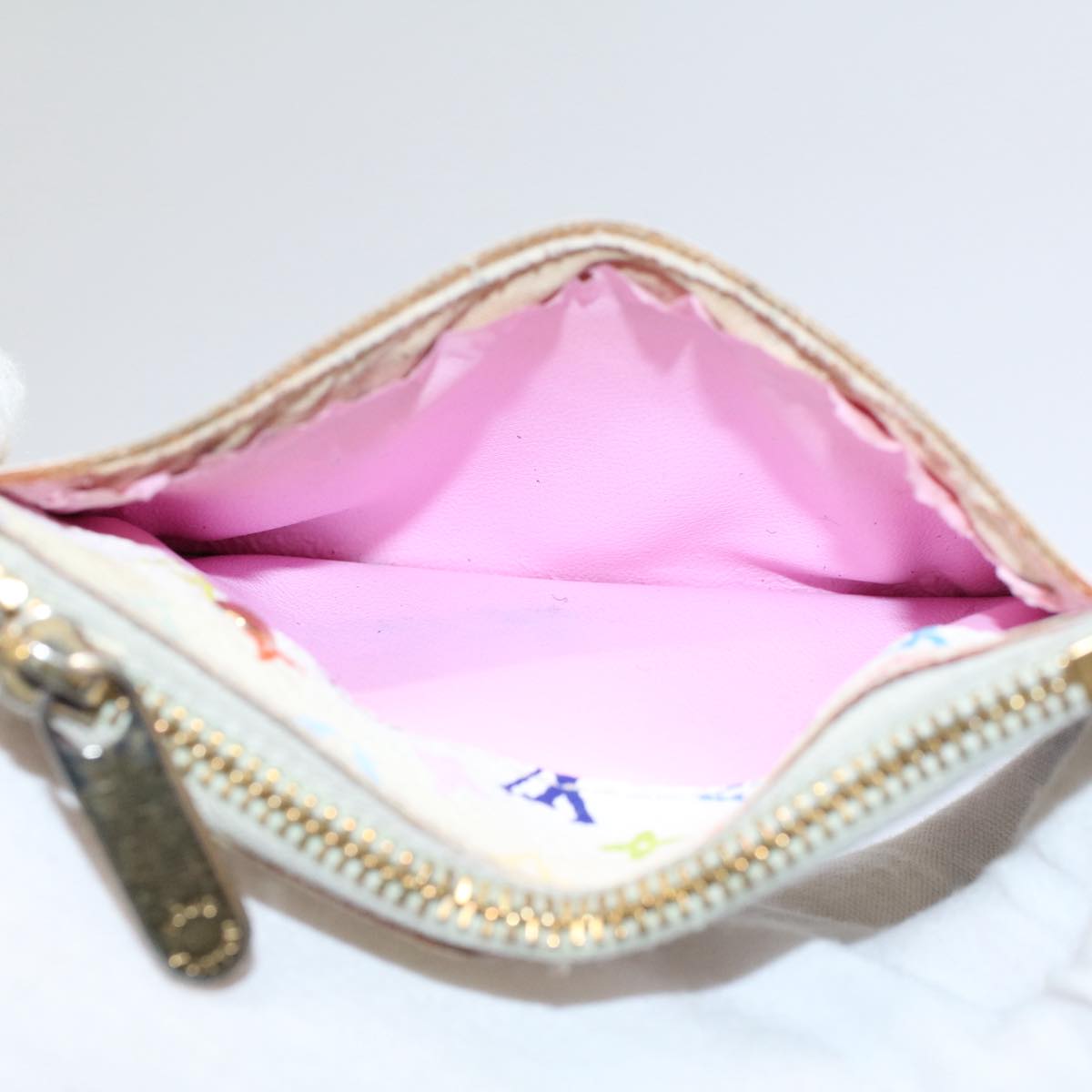 LOUIS VUITTON Multicolor Pochette Cles NM Coin Purse White M93734 LV Auth 58587