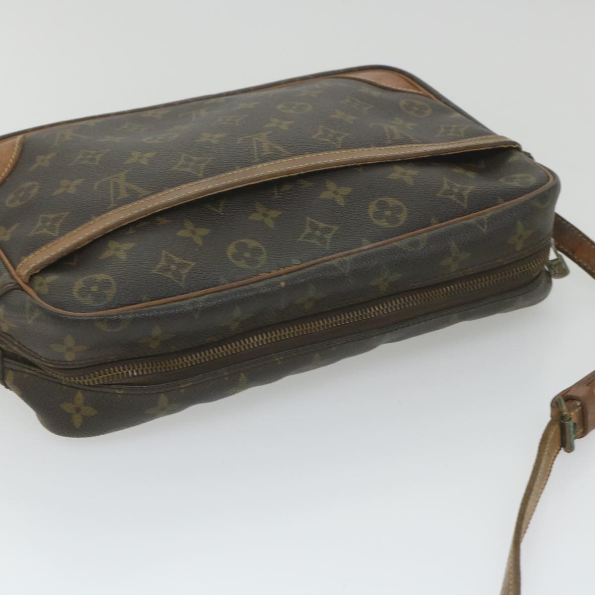 LOUIS VUITTON Monogram Trocadero 30 Shoulder Bag M51272 LV Auth 58597