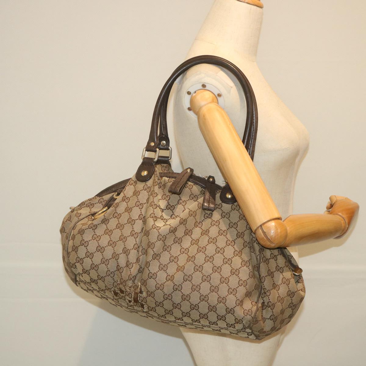 GUCCI GG Canvas Hand Bag Beige 223974 Auth 59072