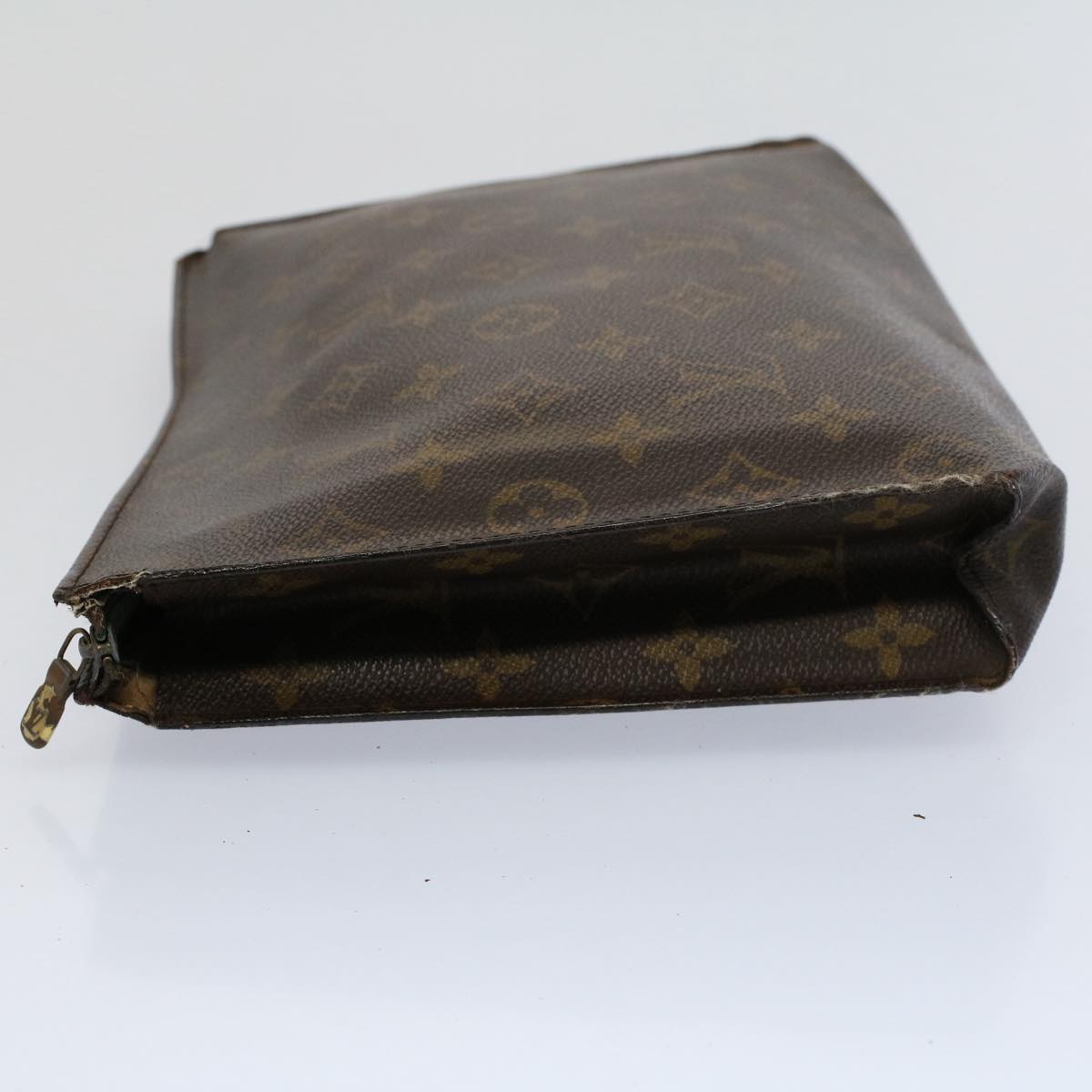 LOUIS VUITTON Monogram Poche Toilette 26 Pouch M47542 LV Auth 59474